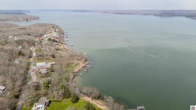 276 Lakeshore Drive, New Concord, KY 42076
