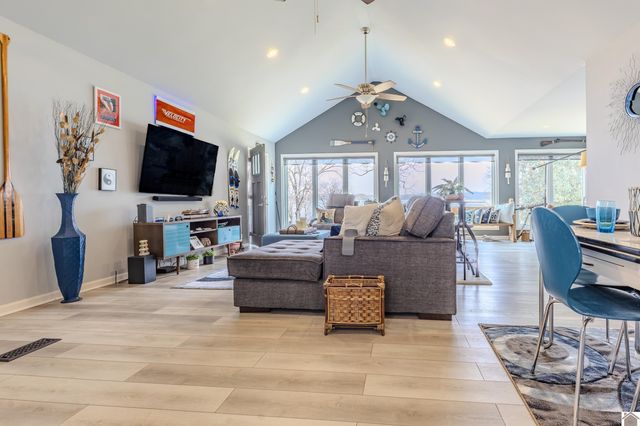 276 Lakeshore Drive, New Concord, KY 42076