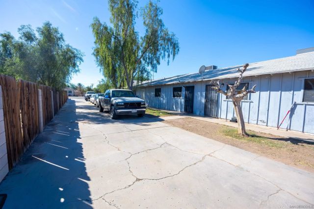 316 W Barbara St, Calipatria, CA 92233