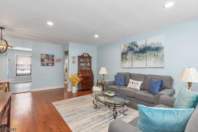 37 Sandra Circle 3, Westfield Town, NJ 07090