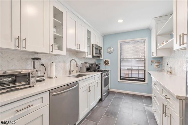 37 Sandra Circle 3, Westfield Town, NJ 07090