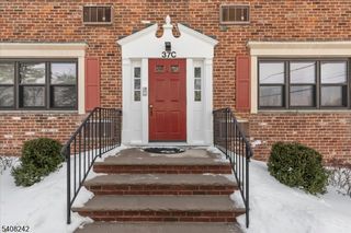 37 Sandra Circle 3, Westfield Town, NJ 07090