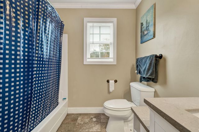 374 Marina Hills Circle NW, Charleston, TN 37310