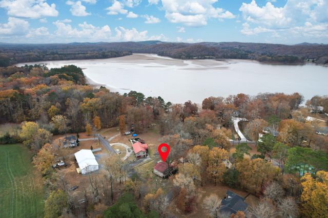 374 Marina Hills Circle NW, Charleston, TN 37310