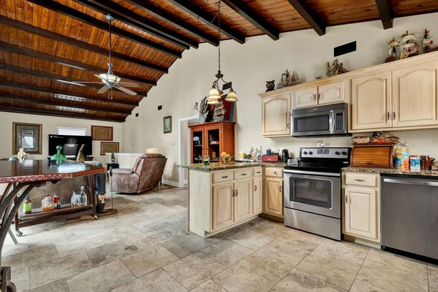 374 Marina Hills Circle NW, Charleston, TN 37310