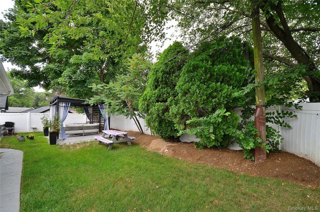 831 Shell Street, Baldwin, NY 11510