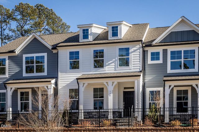 526 Traditions Grande Boulevard 12, Wake Forest, NC 27587