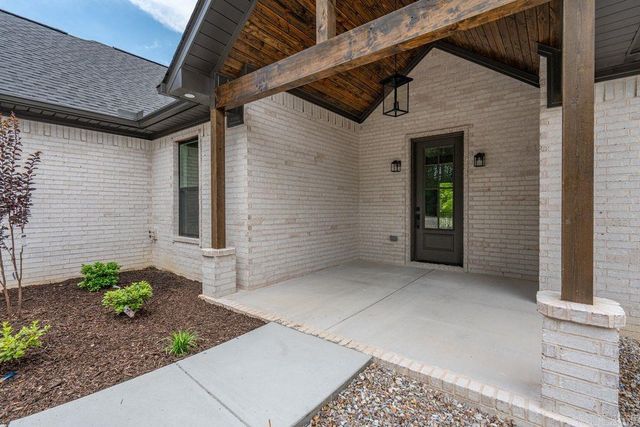 323 Maderas Drive, Hot Springs Village, AR 71909