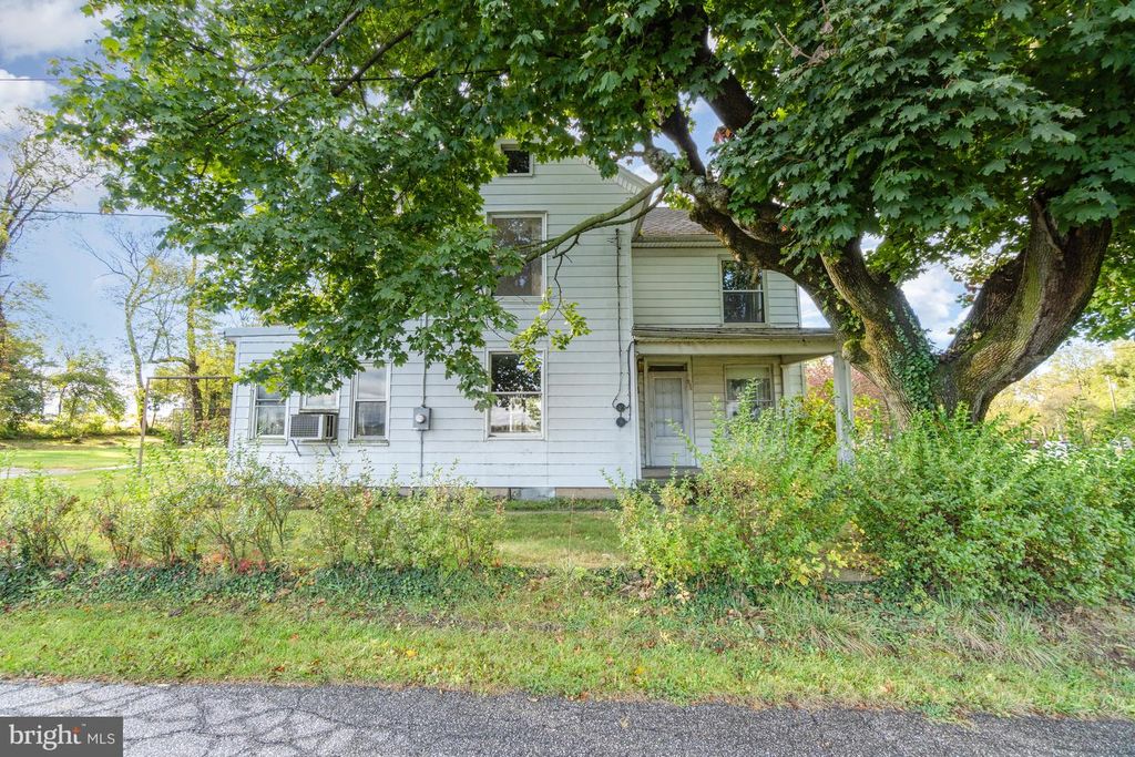 Image 2 of property listing at 1438 NOLTS ROAD, Chambersburg, PA 17202