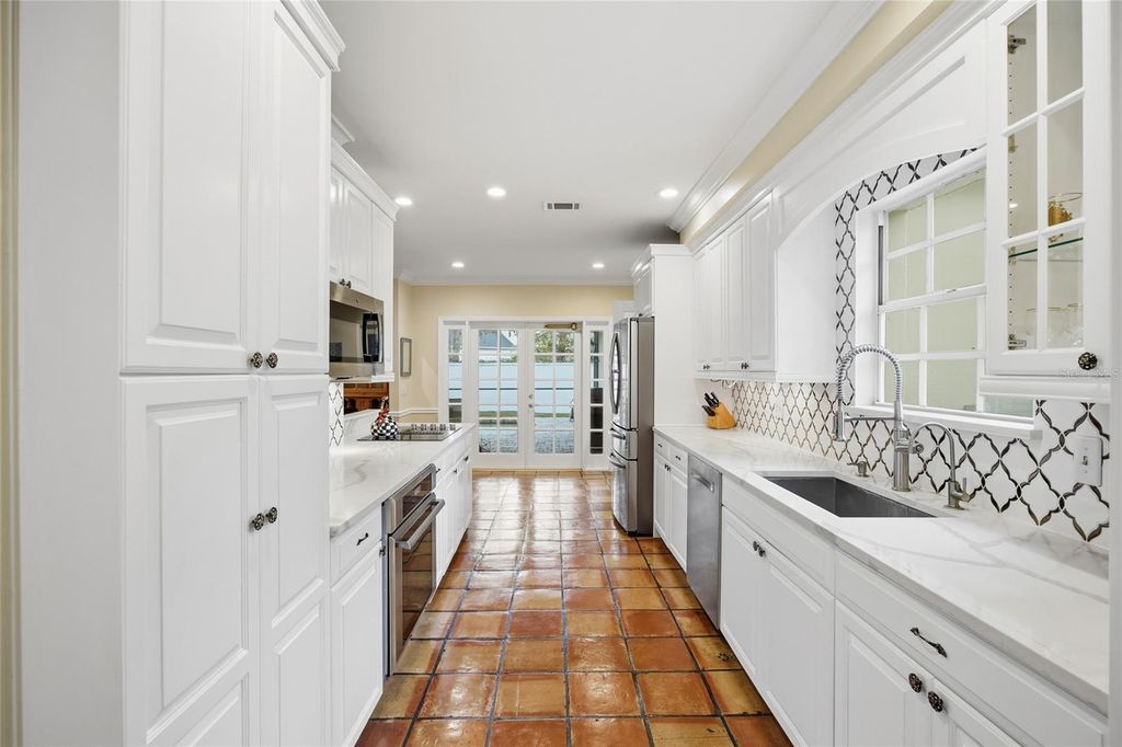 Image 14 of property listing at 2603 COZUMEL DRIVE, Tampa, FL 33618