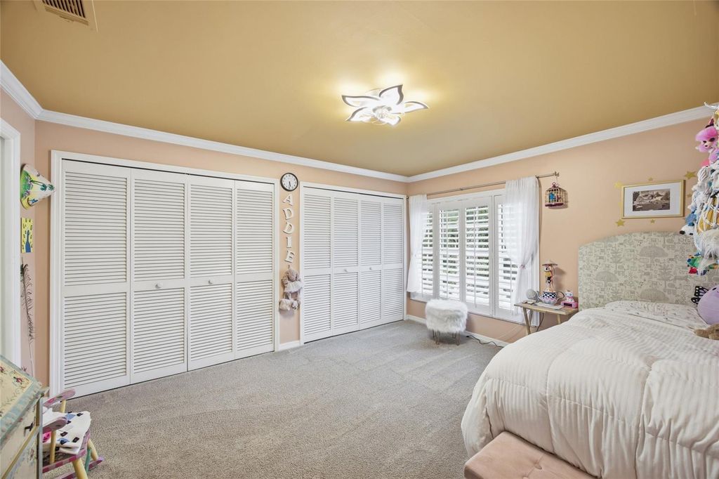 Image 30 of property listing at 2603 COZUMEL DRIVE, Tampa, FL 33618