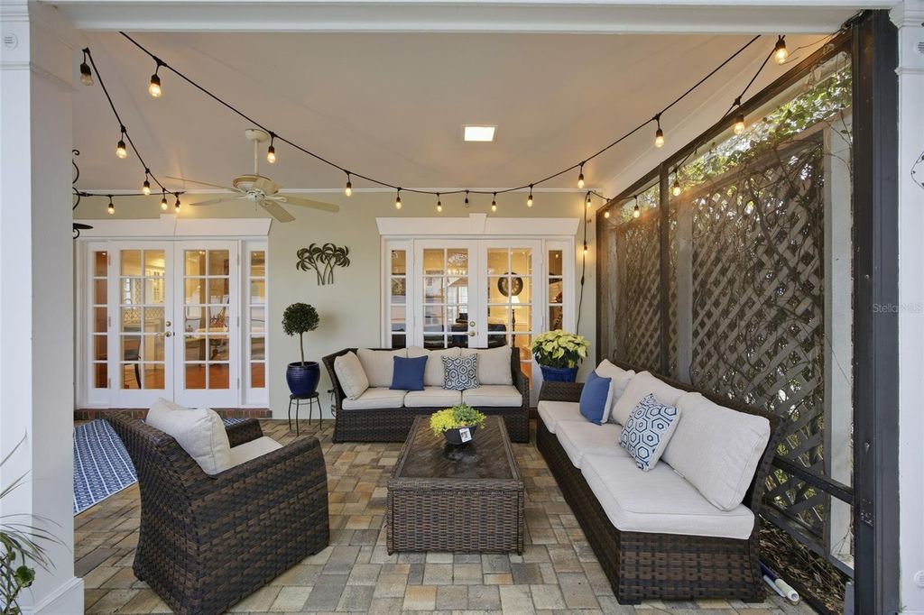 Image 36 of property listing at 2603 COZUMEL DRIVE, Tampa, FL 33618