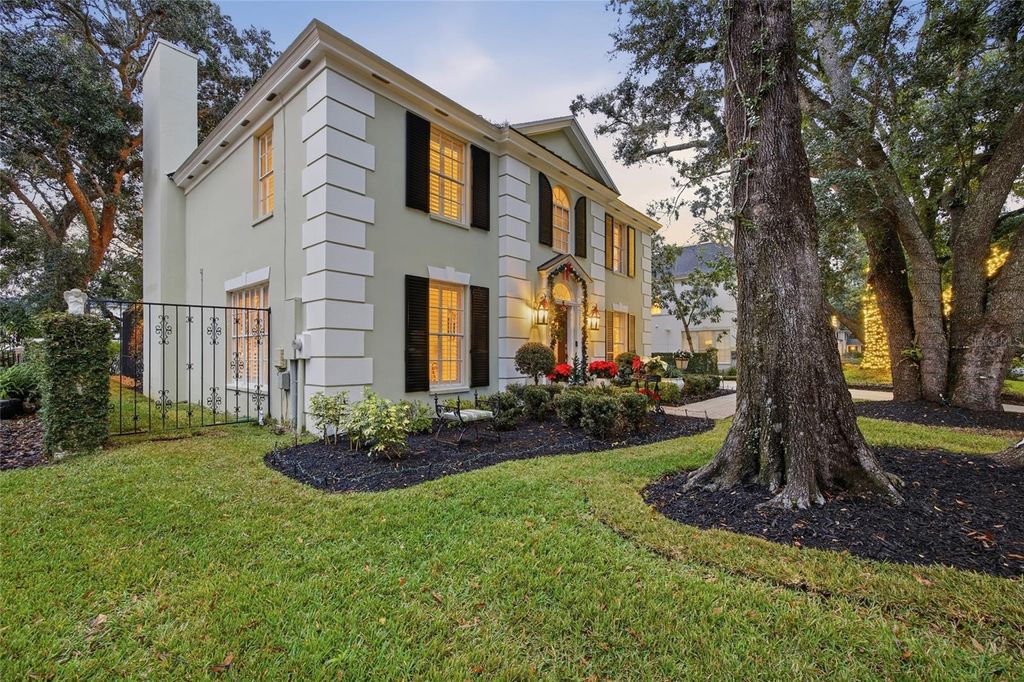 Image 43 of property listing at 2603 COZUMEL DRIVE, Tampa, FL 33618