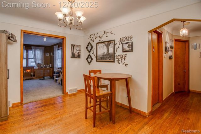 21858 Pleasant Avenue, Eastpointe, MI 48021