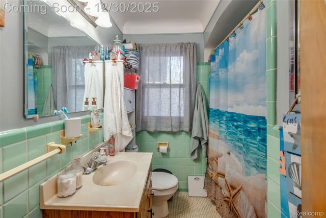 21858 Pleasant Avenue, Eastpointe, MI 48021