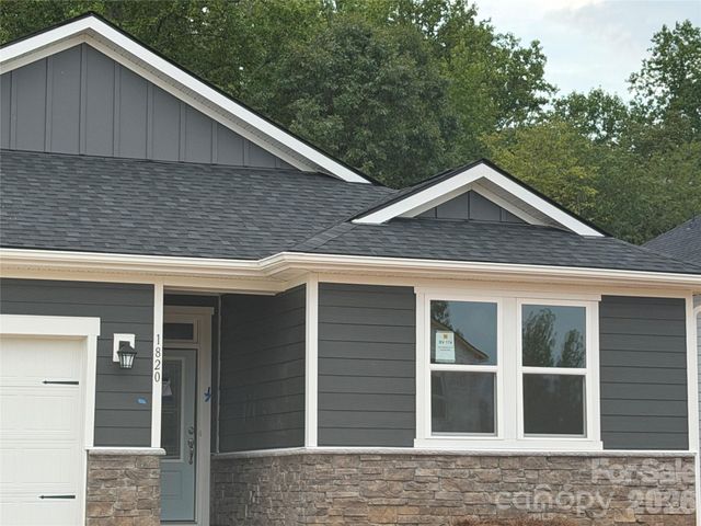 1820 Berksdale Court, Denver, NC 28037