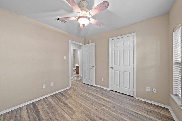 694 St Croix Street, Alvin, TX 77511