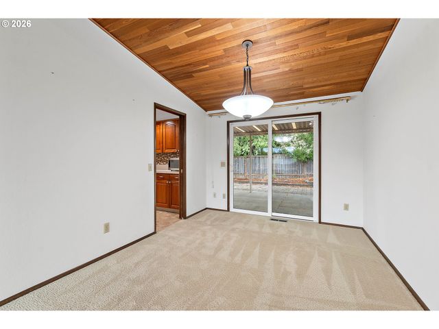 11865 Nw MARYLEE Ct, Portland, OR 97229