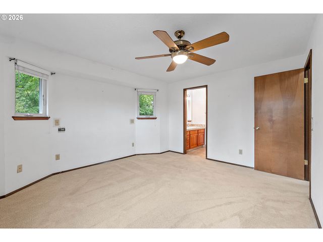 11865 Nw MARYLEE Ct, Portland, OR 97229