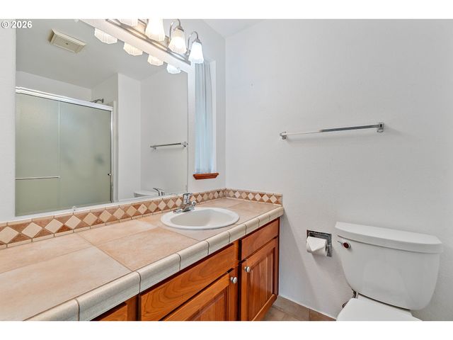 11865 Nw MARYLEE Ct, Portland, OR 97229
