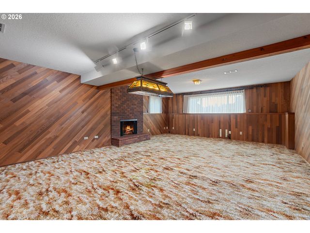 11865 Nw MARYLEE Ct, Portland, OR 97229