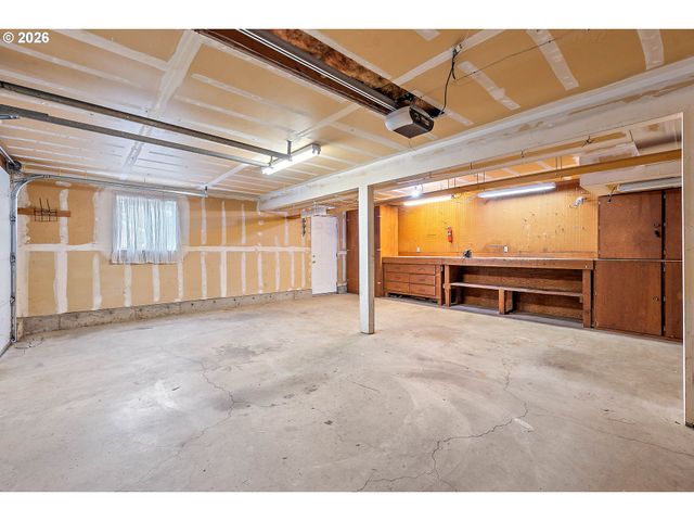11865 Nw MARYLEE Ct, Portland, OR 97229