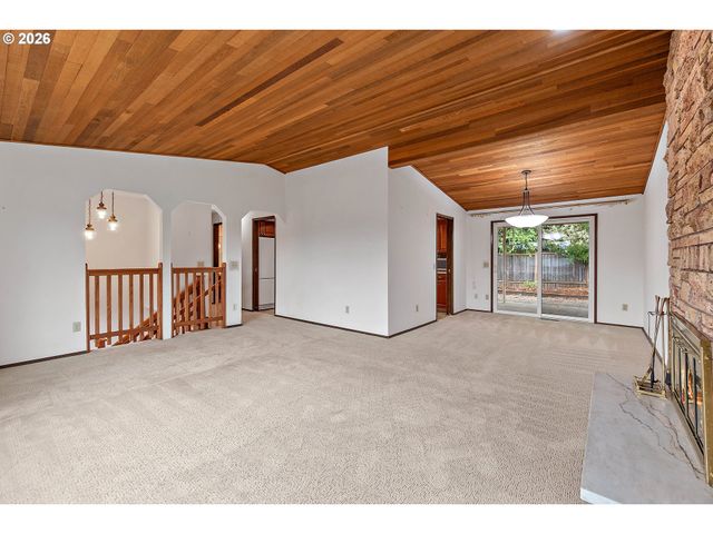 11865 Nw MARYLEE Ct, Portland, OR 97229
