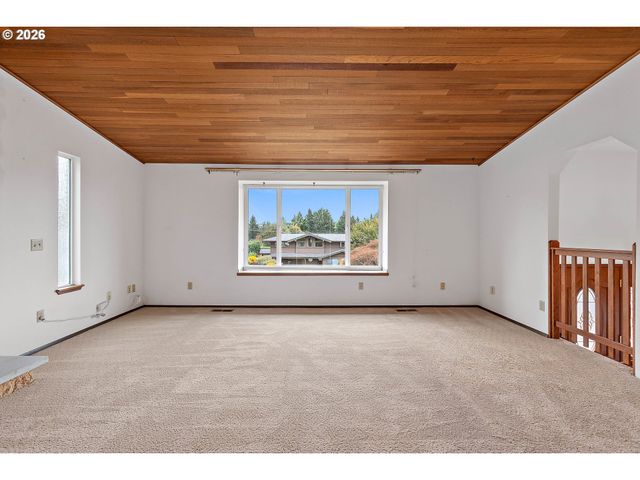 11865 Nw MARYLEE Ct, Portland, OR 97229