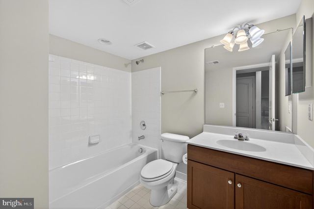 10582 POAGUES BATTERY DR, Bristow, VA 20136