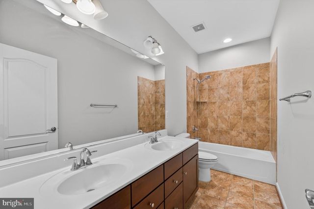 10582 POAGUES BATTERY DR, Bristow, VA 20136