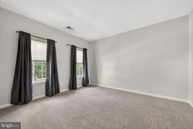 10582 POAGUES BATTERY DR, Bristow, VA 20136