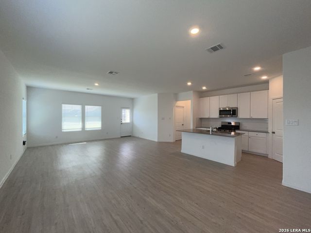 31833 Shrubland Drive, Bulverde, TX 78163