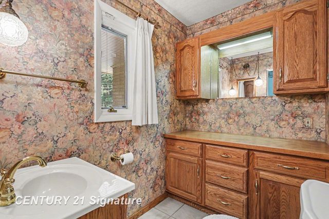 57 E Hannum Boulevard, Saginaw, MI 48602