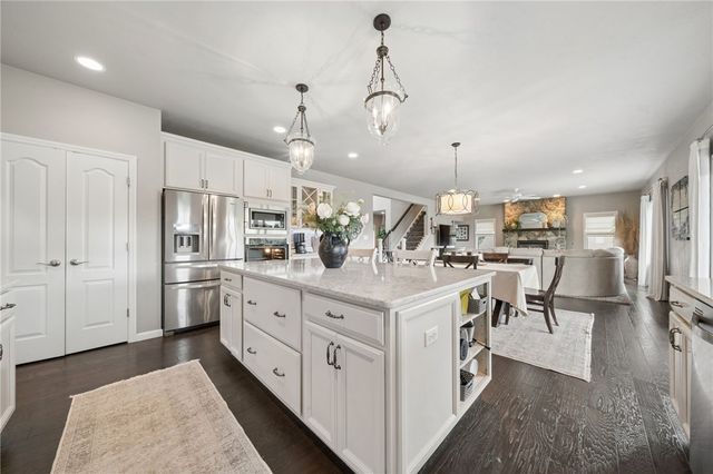 7727 Natalie Ln, North Huntingdon, PA 15642