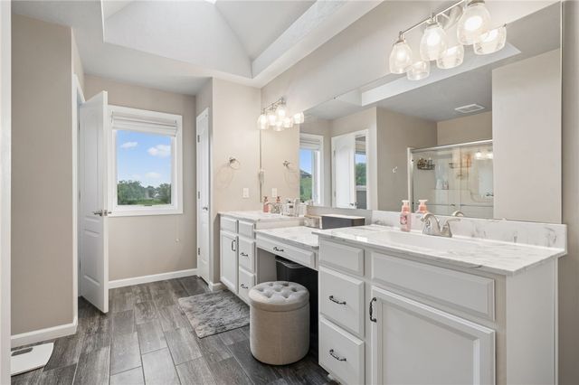 7727 Natalie Ln, North Huntingdon, PA 15642
