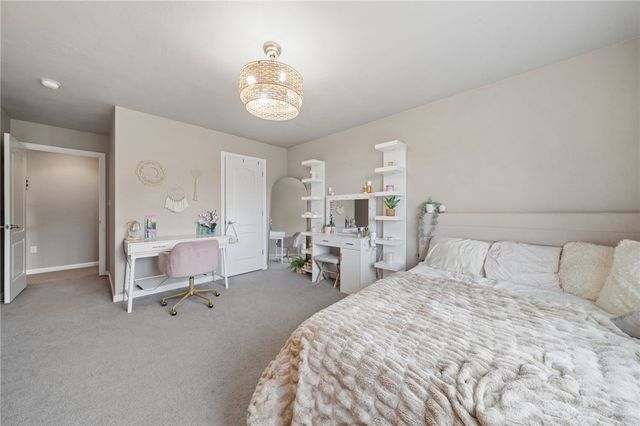 7727 Natalie Ln, North Huntingdon, PA 15642