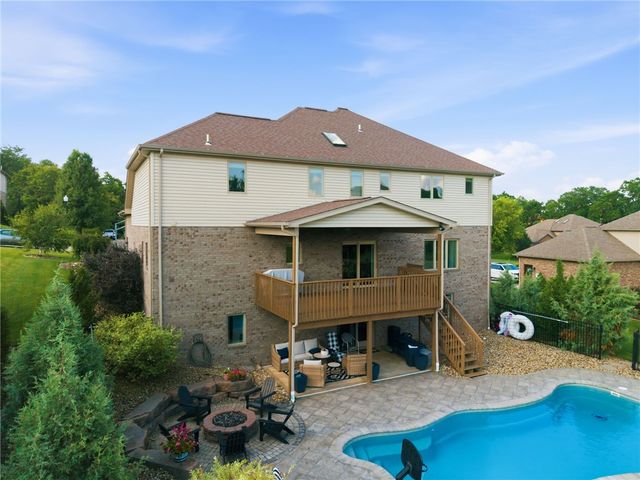 7727 Natalie Ln, North Huntingdon, PA 15642