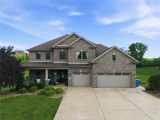 7727 Natalie Ln, North Huntingdon, PA 15642