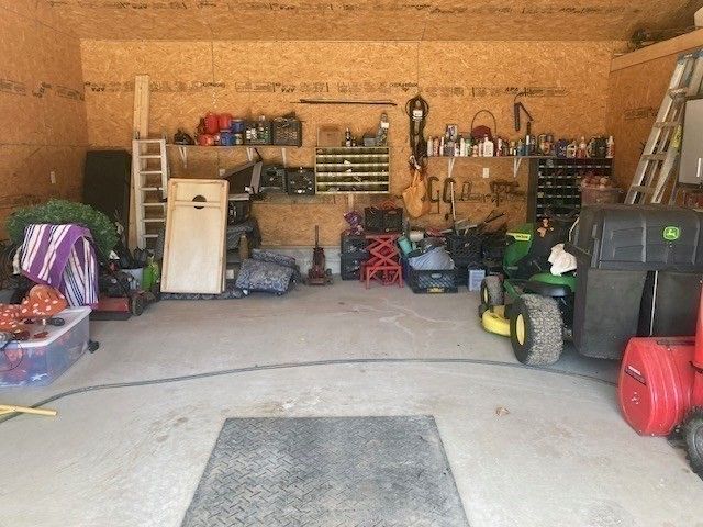 75 Kendall Street, Granby, MA 01033