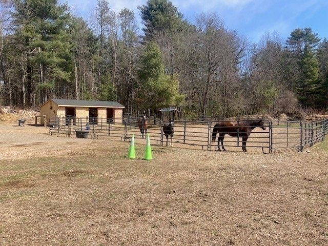 75 Kendall Street, Granby, MA 01033