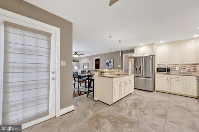 14210 GREENCROFT LN, Cockeysville, MD 21030