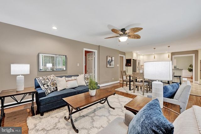 14210 GREENCROFT LN, Cockeysville, MD 21030