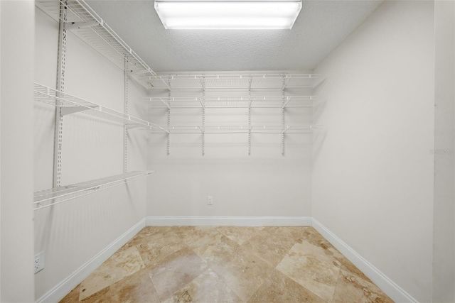 1135 WISPER RUN COURT, Lutz, FL 33558