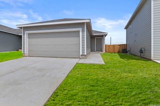 13039 Lake Fryer, St Hedwig, TX 78152