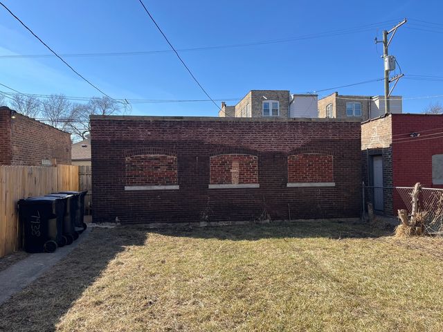 7938 S Loomis Boulevard, Chicago, IL 60620