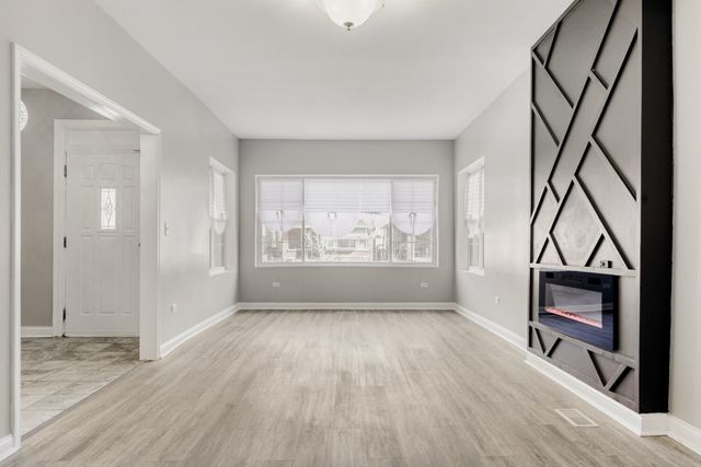 7938 S Loomis Boulevard, Chicago, IL 60620