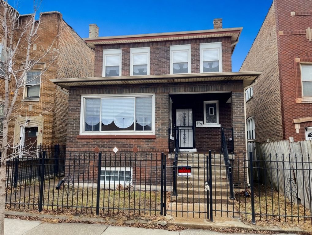 7938 S Loomis Boulevard, Chicago, IL 60620