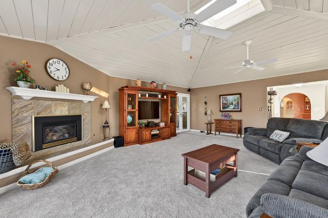 3937 Rustic Rd, Cameron Park, CA 95682