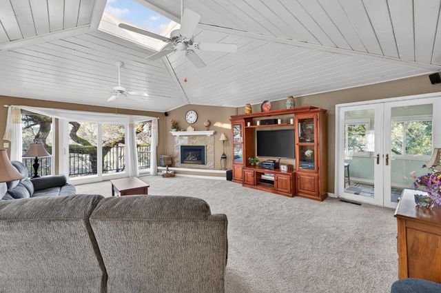 3937 Rustic Rd, Cameron Park, CA 95682