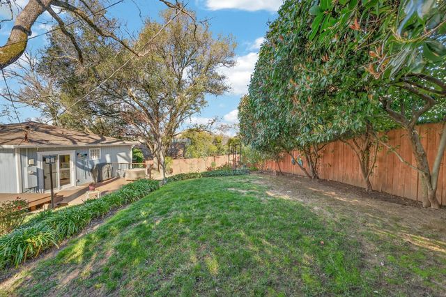 3937 Rustic Rd, Cameron Park, CA 95682